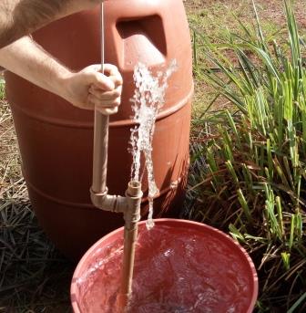 Bomba d'água experimental